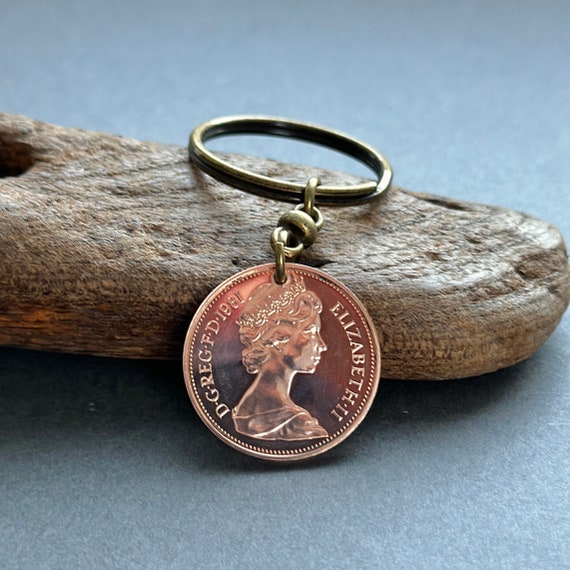 1981 British two pence coin keyring, 2p keychain for a perfect 43rd birthday or anniversary gift