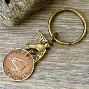 COIN KEYRING - BRITISH FARTHING KEY RING YOUR CHOICE OF YEAR - Foto 3