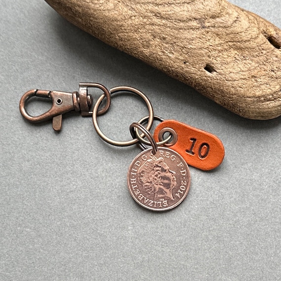 2014 two pence coin key ring or clip with a 10 leather tag a perfect gift for a 10th anniversary for a husband or boyfriend