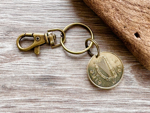 1996 Irish hunter horse coin keyring clip, Ireland 20p coin, choose coin year for a perfect anniversary or birthday gift