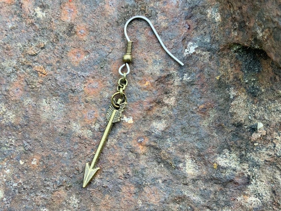 Bronze arrow earring, choose between a single earring or a pair of earrings, for men or women, stainless steel ear wire