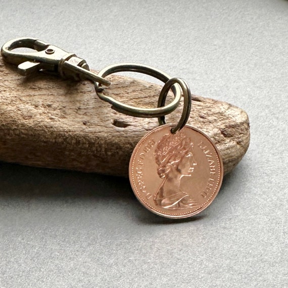 1981 British two pence coin ( 2p ) clip style keyring, 43rd anniversary, small present for a man or woman