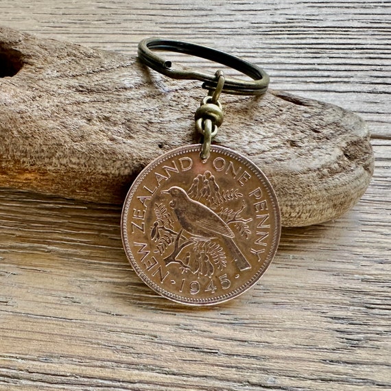 1945 New Zealand penny keyring, genuine vintage NZ tui bird coin