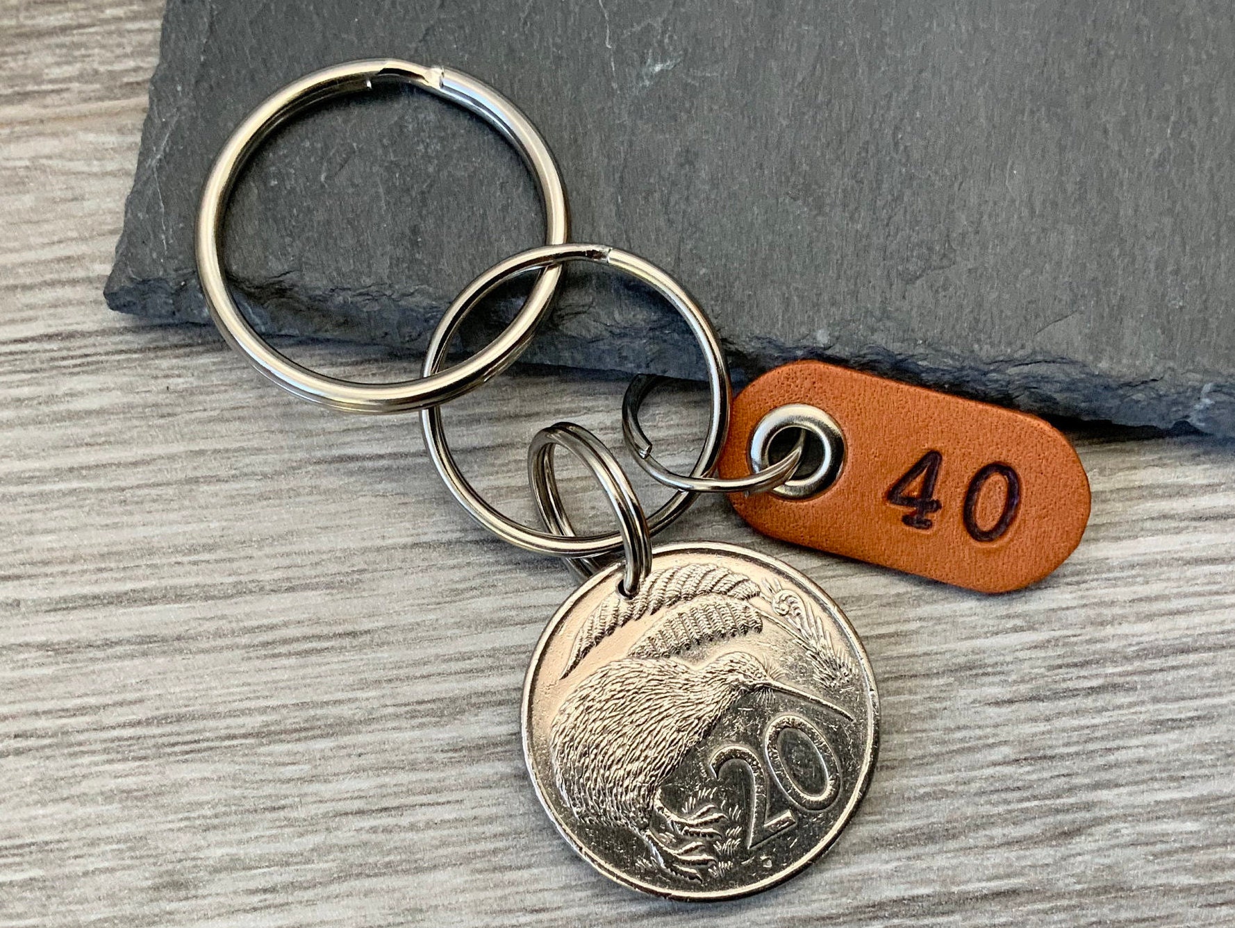 40th birthday gift, 1980 New Zealand coin keyring, Anniversary present for a man or woman, kiwi