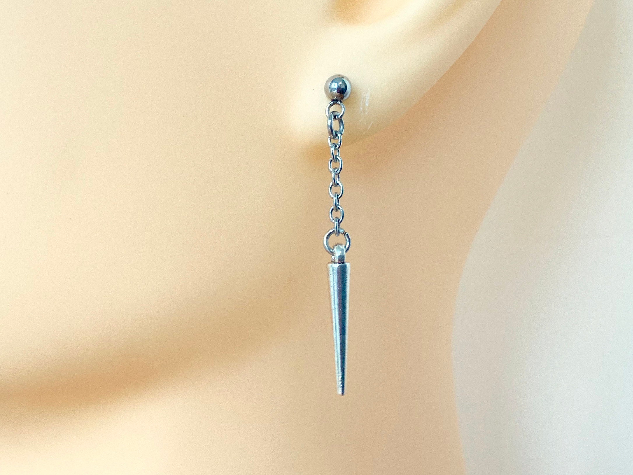ear spike ear spike