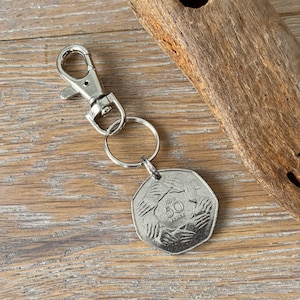 1973 ring of hands UK 50p coin keyring, keychain, or clip, British fifty pence coin 51st birthday or anniversary gift Trigger clip