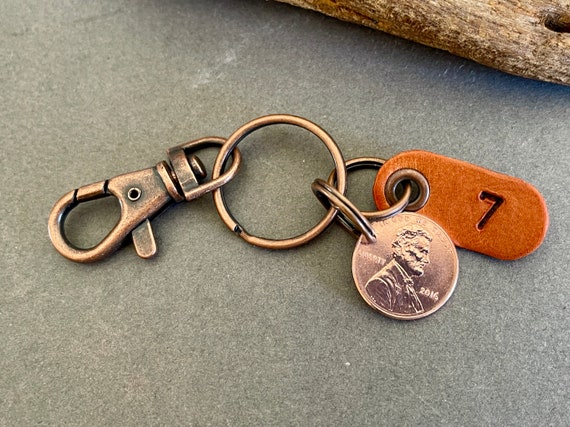 7th anniversary gift, 2016 or 2017 USA penny copper wedding anniversary, 7 years married, United States penny clip key chain