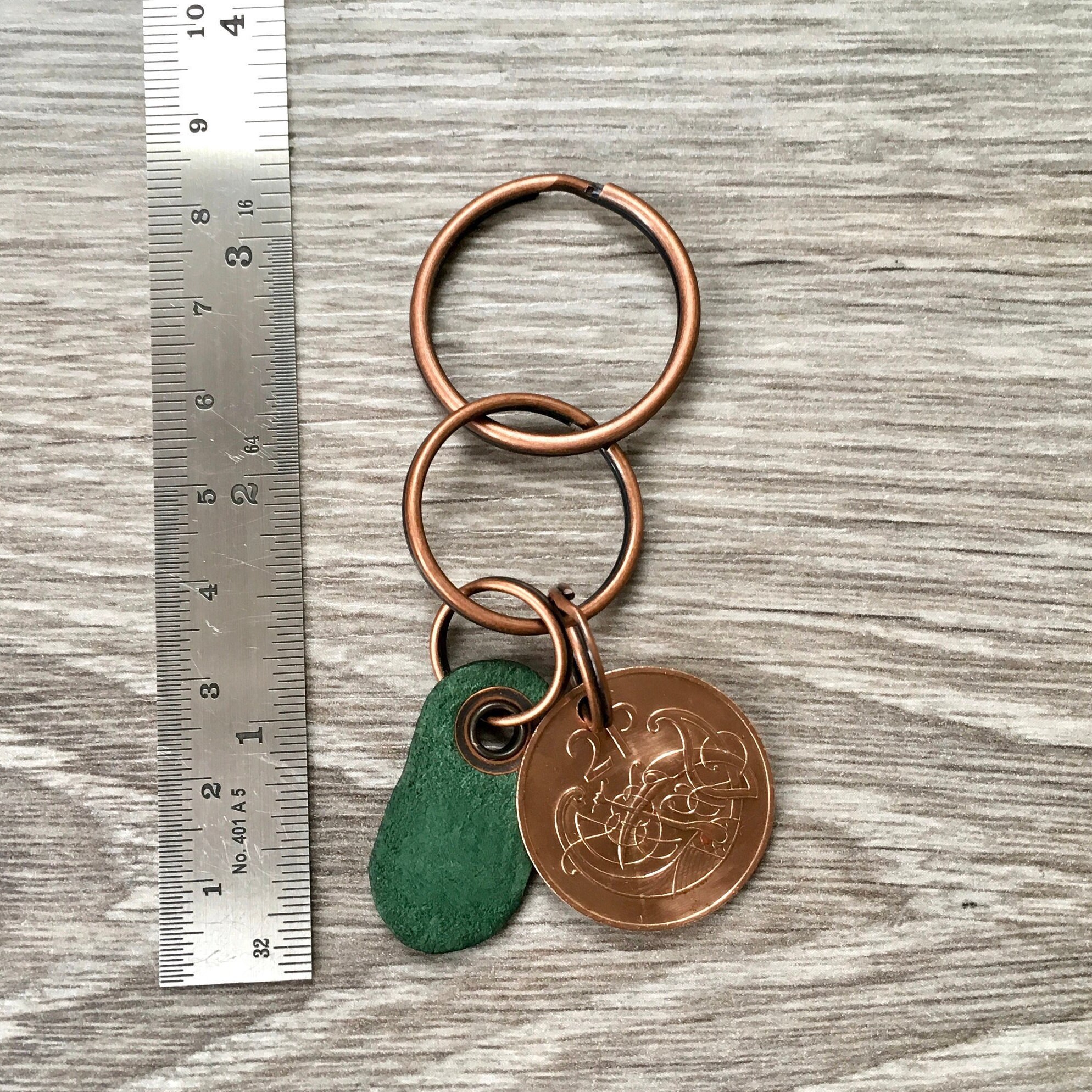 Sirish Keychains 1980 Irish two pence coin and green leather shamrock keychain, keyring ...