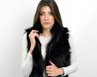 Veste sans manches noire pour femme en vraie fourrure de renard. Gilet élégant fait main en fourrure véritable, un cadeau idéal pour elle