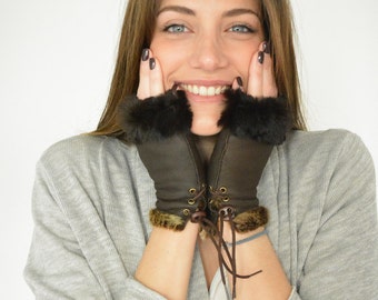 Leather Fingerless Gloves for women in brown made with sheepskin leather and fur. Handmade Shearling Fur Gloves, a great gift for her