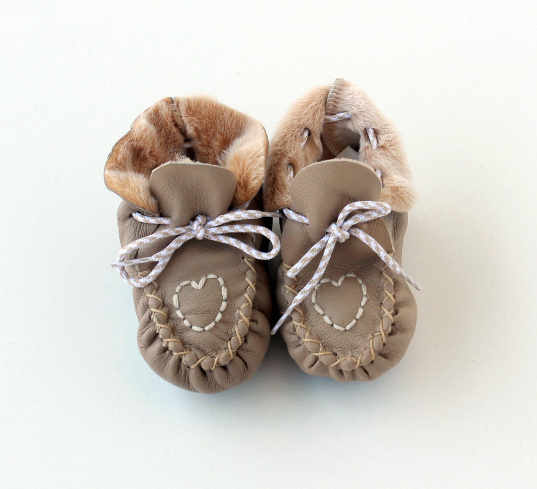Baby Booties Made With Leather in Beige With Soft Fur Inside for Extra ...
