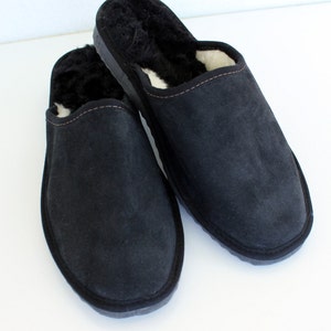 Men Slippers Made of Sheepskin Black Leather on Top and White Fur ...