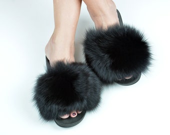 Black fur slides for women made with genuine fox fur and rubber sole. Handmade fur flip flops for any activity, a great gift for her