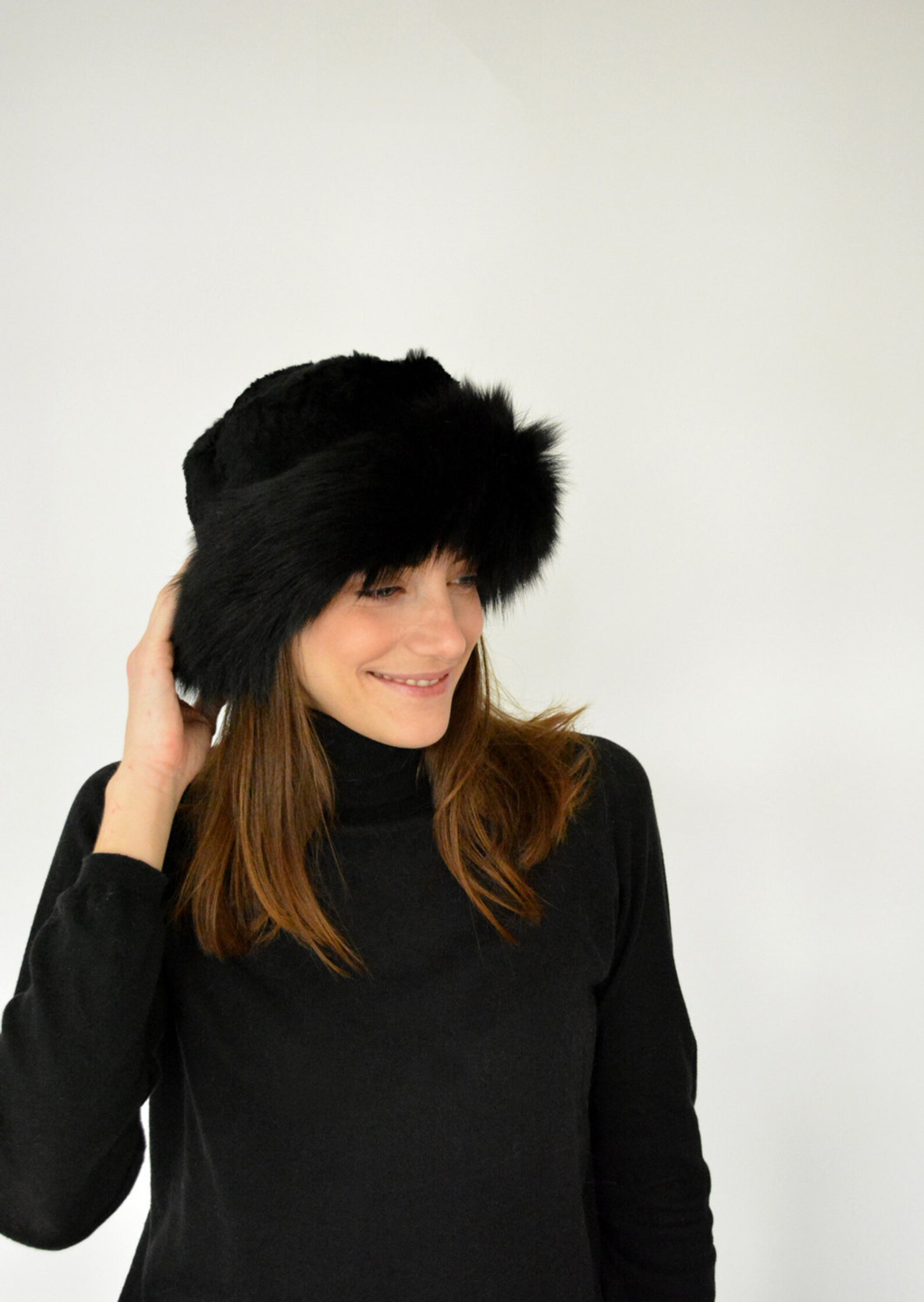 Women's Vintage Black Fur Hat S