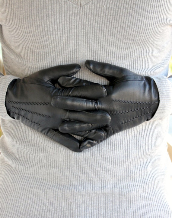 Men Leather Gloves Made With Black Sheepskin Leather. Totally