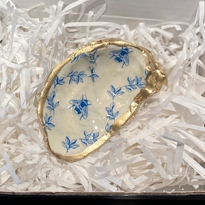 Beautiful decoupage trinket tray