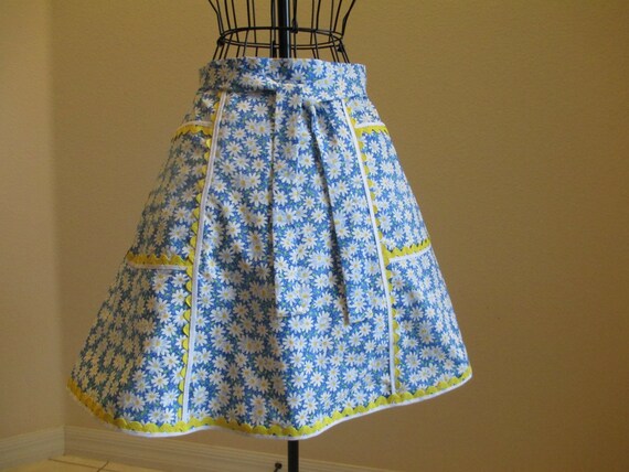 Items similar to Half Apron - Blue and yellow daisies on Etsy