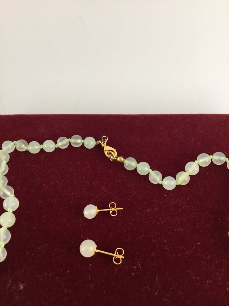 green bead necklace and stud matching earrings