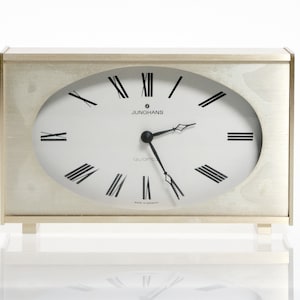 Table clock / mantel clock, JUNGHANS Mega, vintage, mid-century.