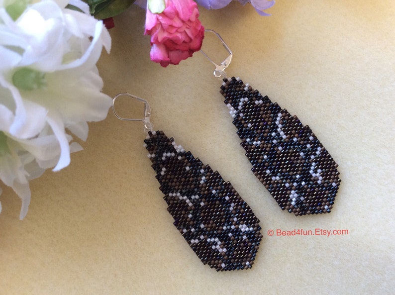 Boucles d'oreilles python peau de serpent avec perles de rocaille - Perles Brick Stitch - Bijoux pendants image 1