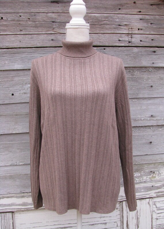 vintage Cotton Turtleneck/Brown Long Sleeve Top/s… - image 2