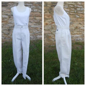 90s Pleated Khaki Chinos/High Waisted Pants//30 waist