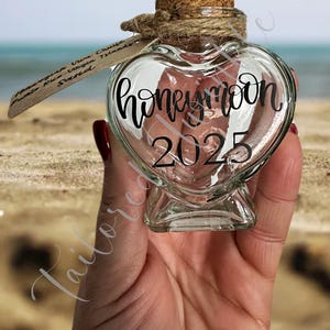 Honeymoon sand, honeymoon gift, wedding gift, honeymoon keepsake, sand jar, sand keepsake, vacation keepsake, bridal shower gift, vacation