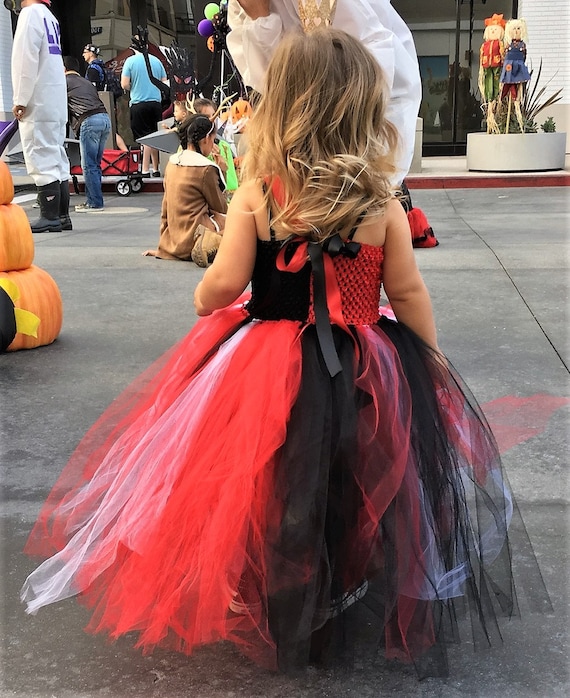 DIY Minnie Mouse Costume - The Southern Halloween Queen