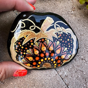Halloween Painted Rock, Fall Painting, Halloween decor, Fall Pumpkin, Pumpkin mandala, paper weight, plant decor, thanksgiving painting