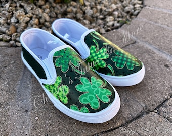 St Patricks Day, Saint Patricks Day, St Pattys day, St Paddys Day, Green Shoes, Clover shoes, St Patricks day shoes, Custom shoes, Clovers