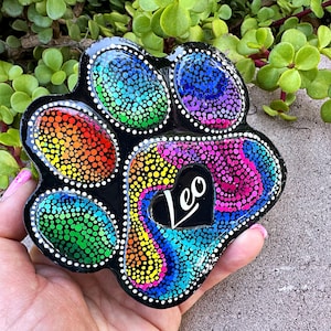 Rainbow bridge gift, loss of pet, pet loss gift, Custom pet memorial stone, Rainbow paw, Painted Rock, Memorial gift, Paw Print, Dog Gift