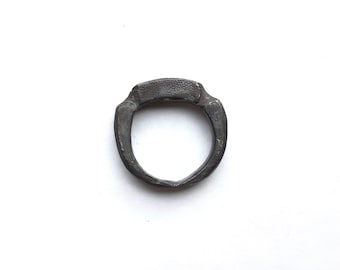 NEW ITEM - Sculpted & Stamped Sterling Silver  Ring - Antique Roman Style - Oxidized Dark - 5mm Thick - 14g