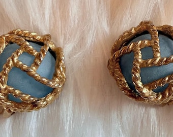 Pendientes de clip vintage de Paolo Gucci en tono dorado