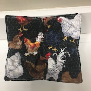 Chicken Print Microwave Bowl Cozy: Farmhouse Kitchen Pot Holder