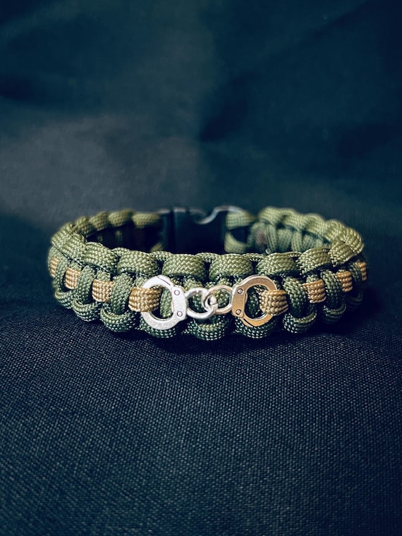 Sheriff thin coyote brown line - 550 paracord survival bracelet  - with handcuff charm - handmade