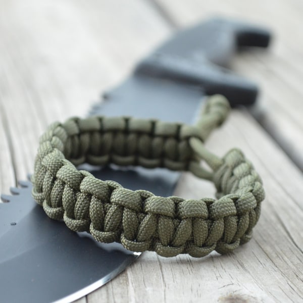 Paracord mad max style Survival Bracelet - OD GREEN