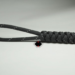 Paquete de 6 tiradores de cremallera de paracord negro reflectante 550 llavero cuchillo cordón hecho a mano en EE. UU.