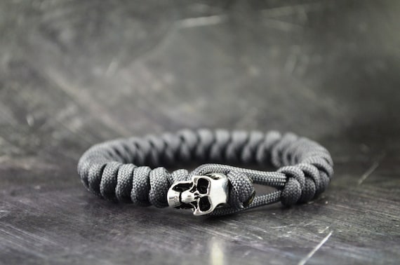 Skull Paracord Bracelet - GREY