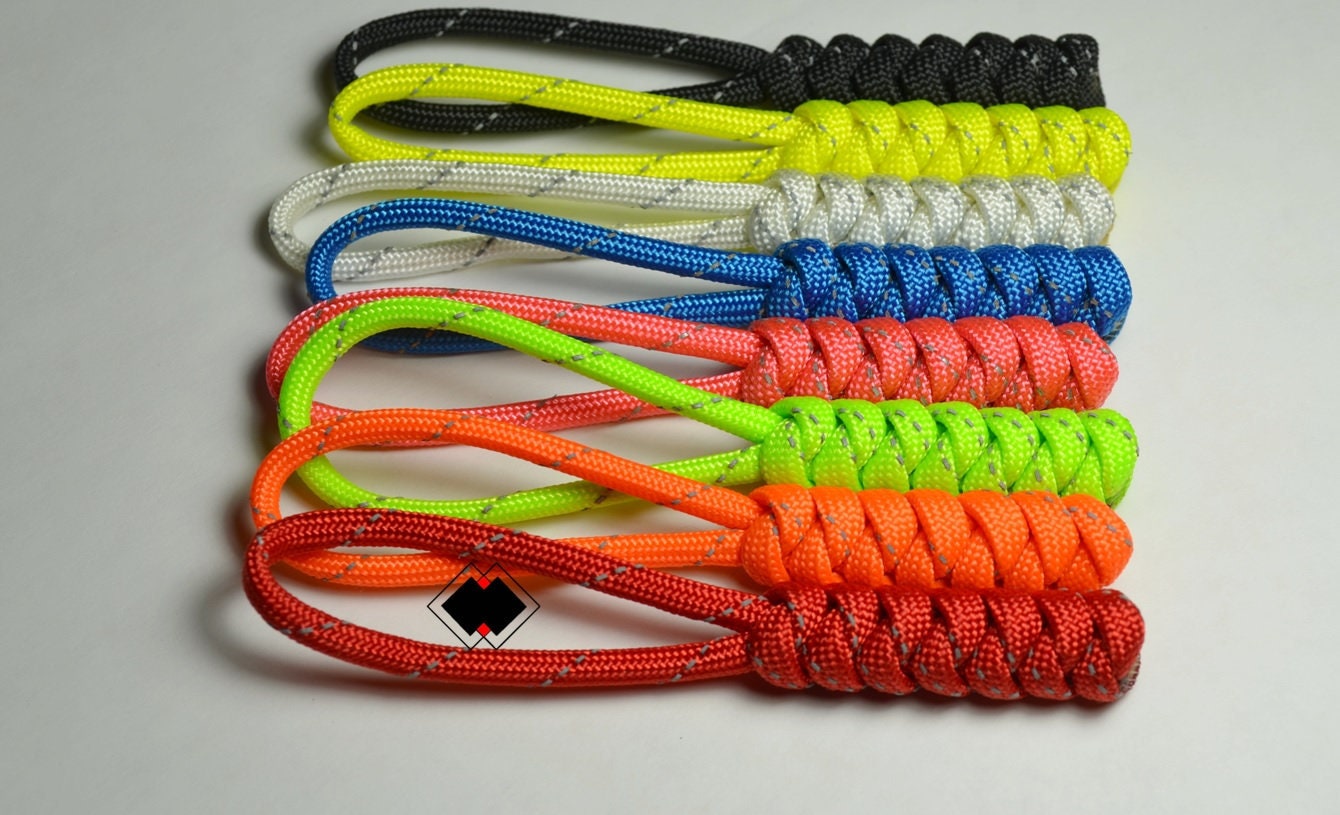 Paracord Zipper Pull Cross Knot, Custom handmade tab pull for bags, jackets,  luggage, or purse. Personalized gift.