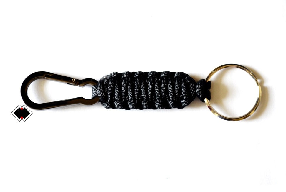 Black 550 Paracord keychain 1.5 key ring gunmetal color carabiner