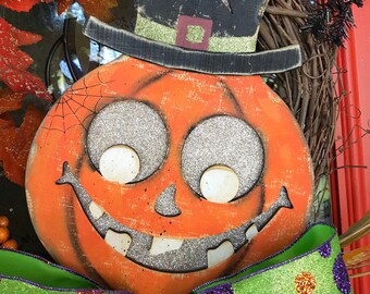 Jack-o-lantern Halloween Wreath: Spooky Pumpkin Front Door Decor