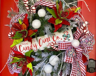 Christmas Candy Cane Wreath, Traditional Holiday Wreaths, Red and White Christmas Wreaths, Whimsical Christmas Wreath, Candy Cane Wreaths