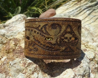 Up Cycled  Gold-Tone Brown Leather Pattern Cuff Bracelet - Women Accessories Brown Leather Cuff/upcycled Leather Cuff/found Metal  main image 2