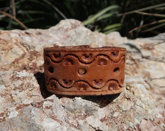 southwestern leather cuff/tooled leather bracelet/unisex cuff/brown leather cuff/upcycled leather cuff/rustic/distressed  mens cuff/C299