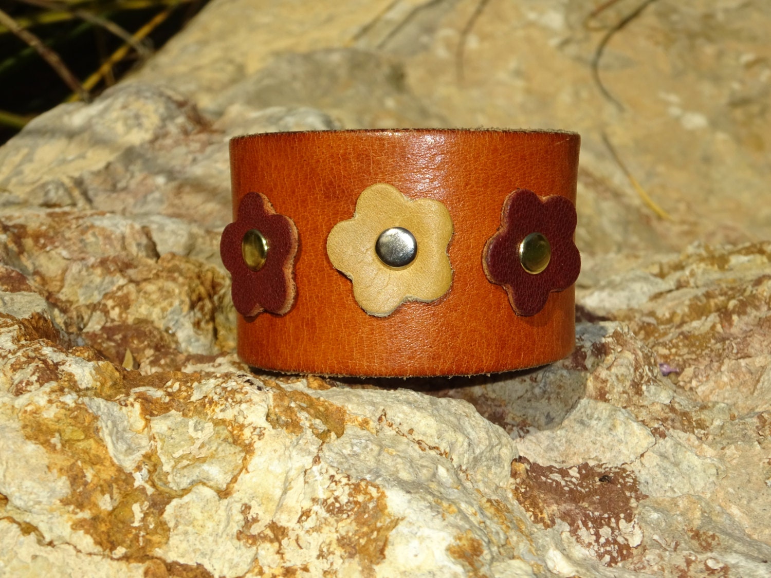 Brown Leather Cuff/upcycled Leather Cuff/flower Bracelet  display picture 2