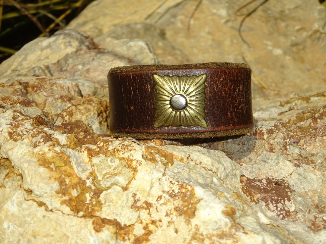 Brown Leather Cuff/upcycled Leather Cuff/found Metal 