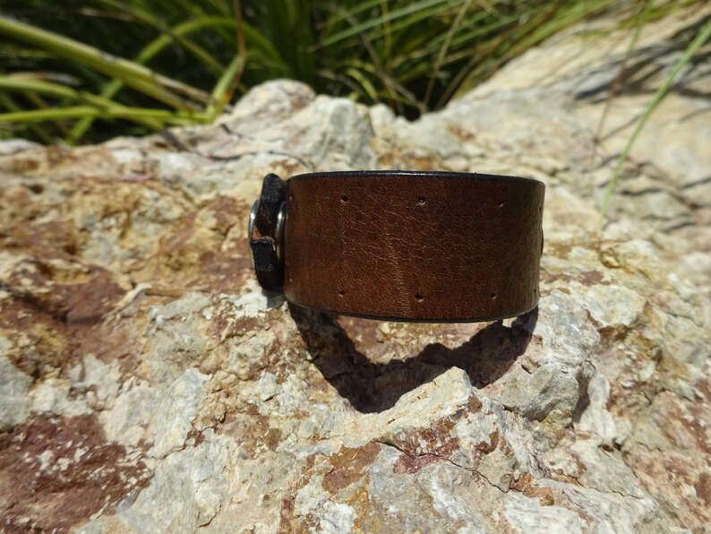 Dark Brown Vinatge Cuff X pattern main image 1
