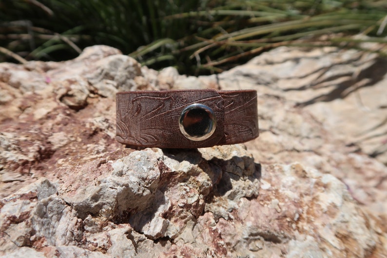 upcycled leather cuffleather cuffunisex leather cuffwomansgirl braceletflower cuffleather jewelrywhite washed cuffC307