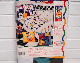 Mickey Mouse Disney TODDLER 45" x 60" Blanket 1980s