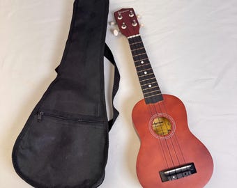 Vintage Evergreen 4-Saiter Ukulele mit Tragetasche